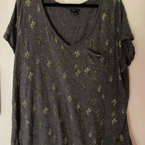 Torrid 3x vneck tee with cactus